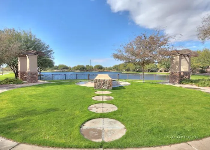 Private Mini Serene Oasis With Pool Holiday home